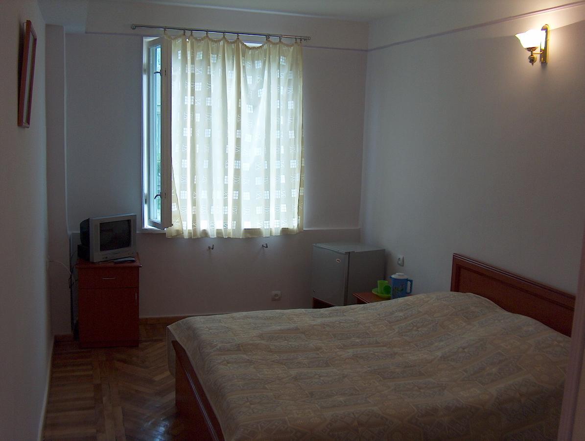 Zvartnots Hotel Tsaghkadzor Luaran gambar